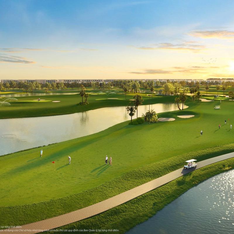 Sân golf 36 hố, quy mô 160ha tại Vinhomes Royal Island